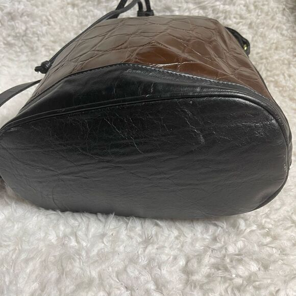 Brown croc prints black trims vegan leather bucket style drawstring shoulder bag - Picture 8 of 13